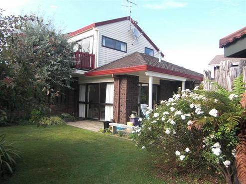 5 Cooper Place, Chedworth