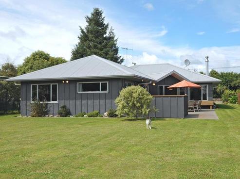 16 Waerenga Road, Otaki