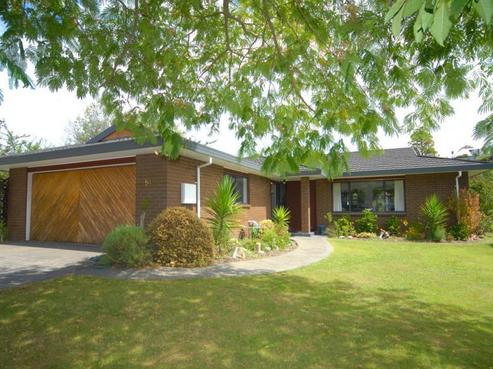 54 James Cook Street, Havelock North