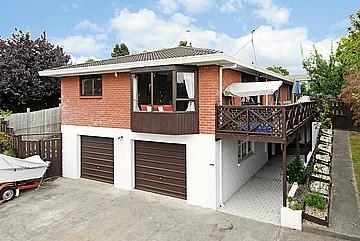 16 Saint Annes Crescent, Wattle Downs