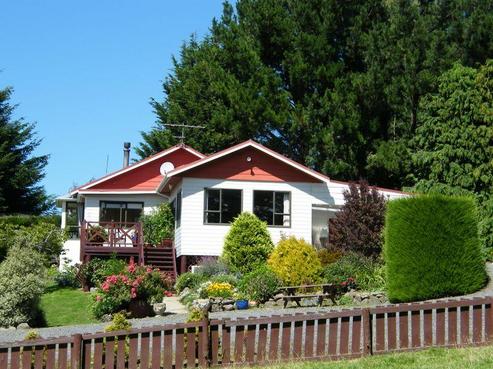 114 Halfway Bush Road, Halfway Bush