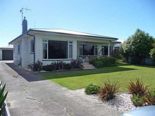 6 Wycliffe Street, Onekawa
