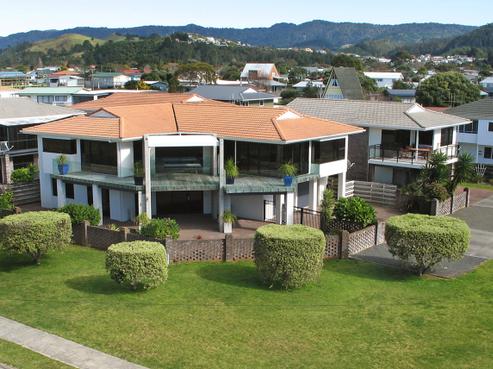 233 Rangi Avenue, Whangamata