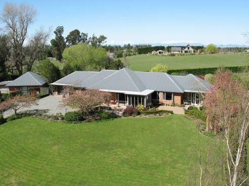 242 Beatties Road, Sefton