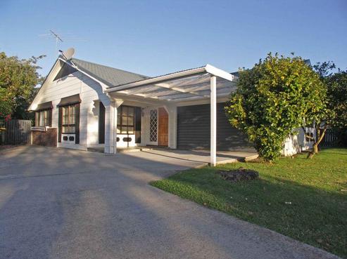 98 Wattle Farm Road, Wattle Downs