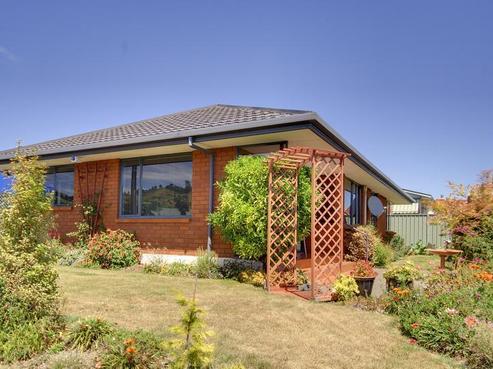 2 Maitland Avenue, Stoke