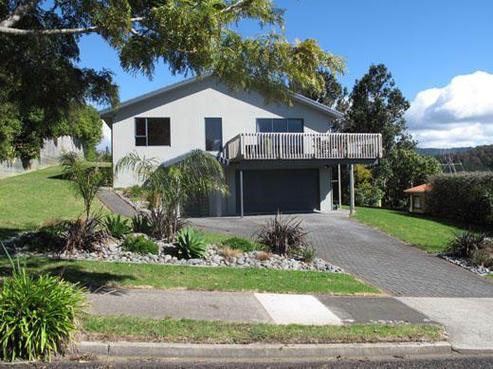 319 The Drive, Whangamata