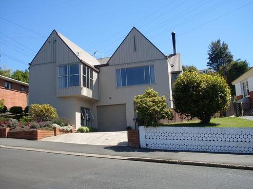 38 Centennial Avenue, Helensburgh