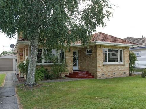 37 Enderley Avenue, Enderley
