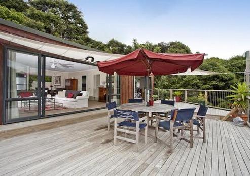 48 Crescent Road East, Ostend