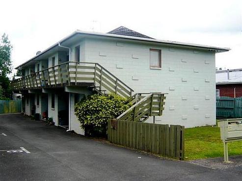 2/47A Cook Street, Hamilton East