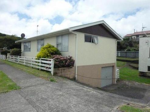 17 Calvert Road, Moturoa