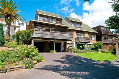 946 Beach Road, Waiake
