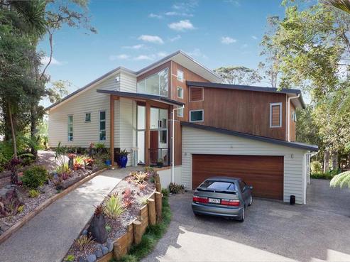 18 Landing Road, Titirangi