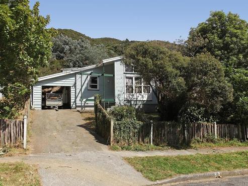 19 Willcox Grove, Naenae
