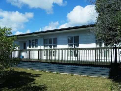 4 Waiwera Avenue, Parakai
