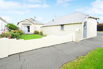 37 Hargest Crescent, Saint Kilda