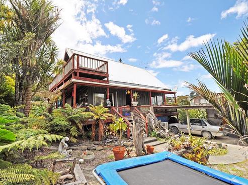 11 Grand View Road, Leigh