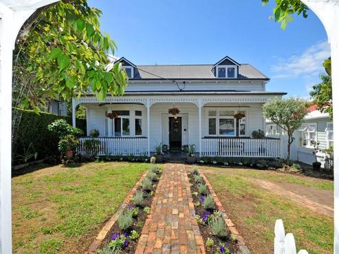8 Mays Street, Devonport