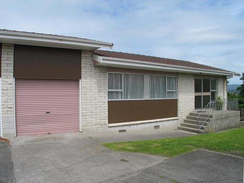 2/4216A Great North Road, Glendene