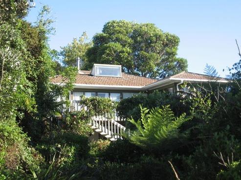905 Whangaparaoa Road, Manly