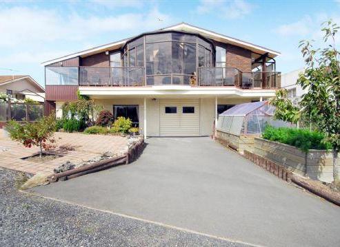 16 Mornington Road, Balaclava