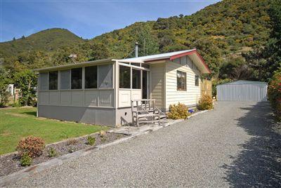 22 Mclaughlin Drive, Tinui