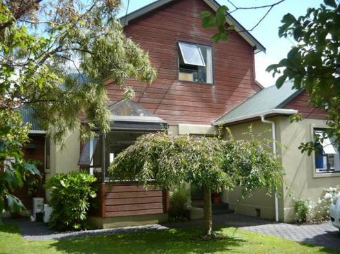 139 Waiwhetu Road, Waterloo