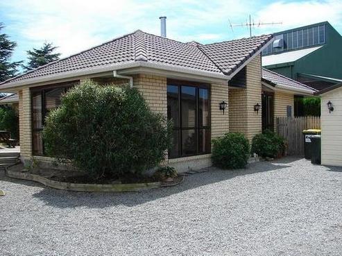 12 Oldham Place, Darfield