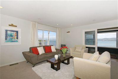 1A Gill Road, Lowry Bay