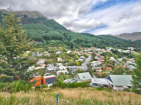 4 Pine Lane, Fernhill/Sunshine Bay