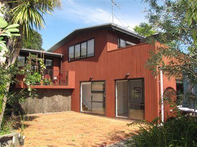 33 Okura River Road, Okura