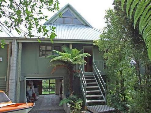 1/33 Waiparemo Crescent, Pukawa