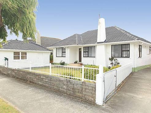 102 Cuba Street, Petone