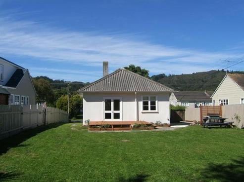 67 Molesworth Street, Taita