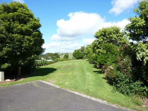12 Tullamore, Maunu