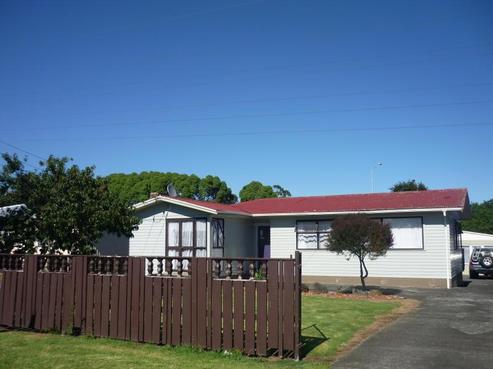 38 Harwood Crescent, Otara