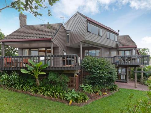 22 Himalaya Crescent, Lynfield