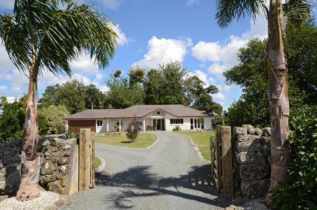 104 Springs Road, Poroti