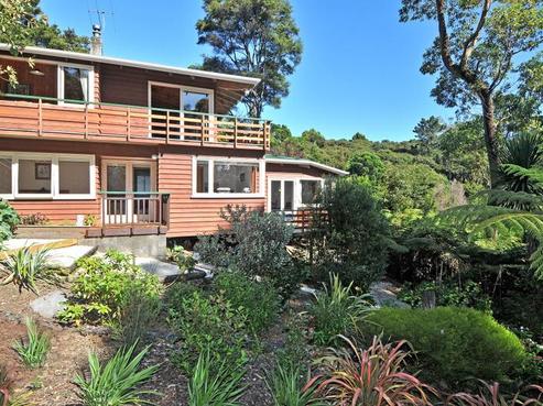 301 Titirangi Road, Titirangi