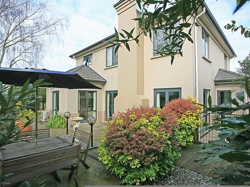 179 Memorial Avenue, Burnside