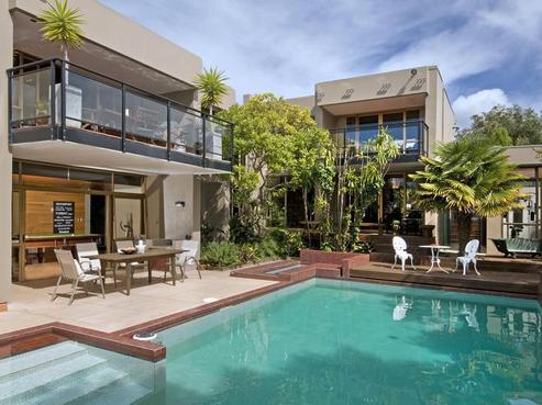 48 Raleigh Road, Northcote
