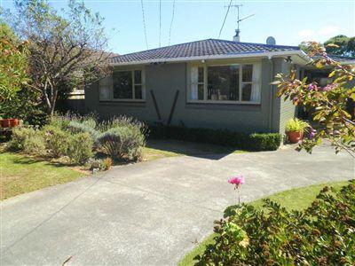 53 Gray Avenue, Paraparaumu Beach