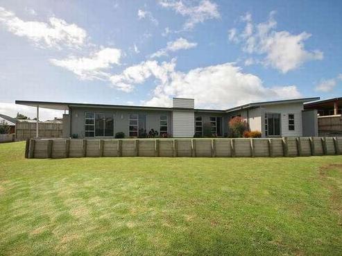 22D Redwood Crescent, Hurdon