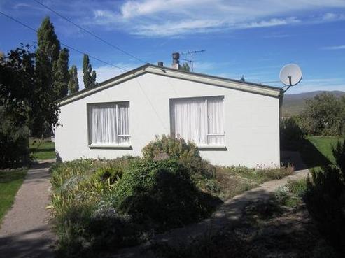 2 School Road, Ranfurly