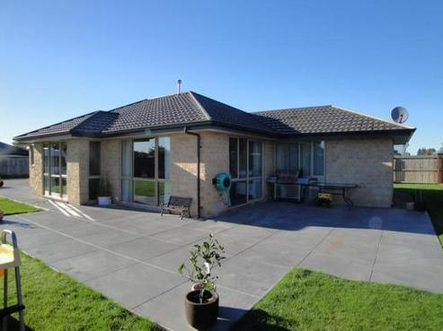 4 Oak Tree Lane, Rangiora