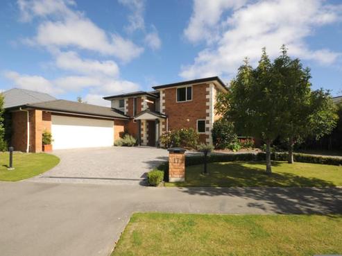 17 Woodhurst Drive, Casebrook