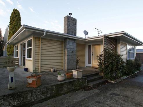 24 Jeanette Street, Glenview