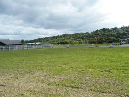 24 Pukeko Way, Kinloch