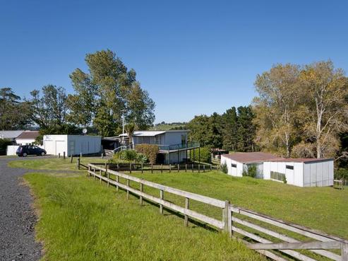 42 Kellys Road, Whitford